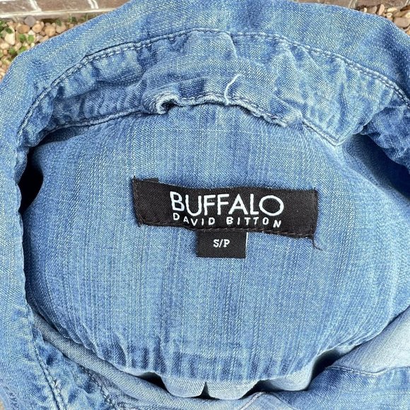 Buffalo David Bitton Womens Chambray Denim Long Sleeve Buttton Down Size Small - Picture 6 of 10